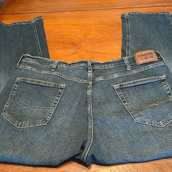 Levi’s Signature Athletic Jeans 38 x 30 - Picture 2 of 8